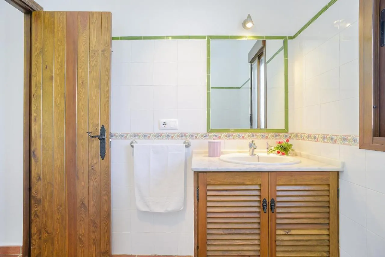 קוניל דה לה פרונטרה Casa Villanueva 4 - Solo Familias בית נופש קוניל דה לה פרונטרה